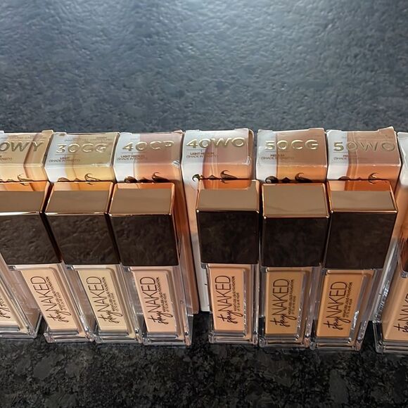 Urban Decay Stay Naked Weightless Liquid Foundation in 18 shades pick yours 🌈 - Picture 5 of 8